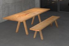 Der Design-Esstisch PAPILIO aus Massivholz von vitamin design mit Brettern aus dem Baumstamm einer Asteiche Design Esstisch Baumstamm Massivholz Brett PAPILIO von vitamin design