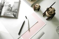 Pandafigur als Walnussholz von Architectmade als stilvolles Dekoobjekt Architectmade PANDA - Walnuss Pandafigur aus Holz