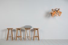 Designer Pendelleuchte SKIPPER aus Holzfurnier von Tom Raffiled Designer Pendelleuchte SKIPPER aus Holz von Tom Raffield