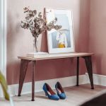 Die Sitzbank RANK BENCH misst 90 cm und bietet sich als flexible Sitzgelegenheit und praktische Ablage an Roon & Rahn RANK BENCH - Garderobenset mit Sitzbank aus Holz