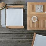 Modernes Balkonmöbel-Set aus Holz mit dem klappbaren Balkontisch CITY und den passenden Regiestühlen URBAN von Jan Kurtz CITY & URBAN von Jan Kurtz - modernes Balkonmöbel Set klappbar aus Holz