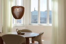 Hängeleuchte mit Holzlamellen CLAVA WOOD von UMAGE