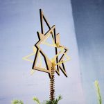 Weihnachtsbaumspitze TWINKLE als Stern aus Holz und Messing  TWINKLE von The Oak Men - Weihnachtsbaumspitze als Stern aus Holz