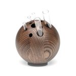 Die Design Vase LEBOWSKI von The Oak Men in der Variante Eiche geräuchert Design Vase aus Holz in Eiche geräuchert - Die LEBOWSKI von The Oak Men
