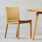 KELLEY von Jan Kurtz .- Esszimmerstuhl aus Eichenholz