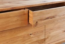 Sideboard LINEA von vitamin design hat grifflose Schubladen mit Push Funktion