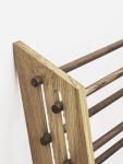 Detail: Holzstreben des Schuhregals MOODSTAND von Roon & Rahn