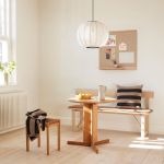 Ideen, Termine oder Fotos sind auf der Pinnwand RIM PINBOARD von FORM & REFINE aus Holz immer in Sicht Pinnwand aus Holz im dänischen Design Rim Pinboard von Form & Refine