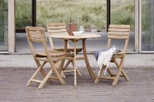 kleine Garten Sitzgruppe aus Holz im dänischen Design - VENDIA SET von Skagerak