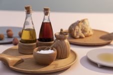 Kay Bojesen MENAGERI - Ölspender aus Holz und Essigspender aus Holz