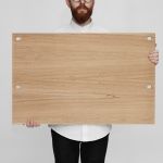 Aus Eichenholz gefertigte Schreibtischplatte für das offene Regal SHELVING SYSTEM Schreibtisch Platte für das offene Regal - SHELVING SYSTEM von Moebe