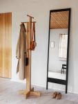 FORM & REFINE - A LINE MIRROR Standspiegel aus Holz in Eiche, schwarz gebeizt