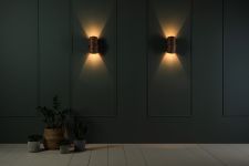 elegante Wandleuchte aus Walnussholz NEAP WALL LIGHT von Tom Raffield