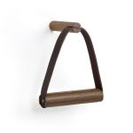 Der Toilettenpapierhalter TOILET PAPER HOLDER vom Designer by Wirth aus dunkel geräuchertem Eichenholz kann einfach an der Wand angebracht werden Toilettenpapierhalter aus Eichenholz - TOILET PAPER HOLDER von by Wirth