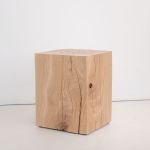 BLOCK STOOL von Rio Lindo - Hocker aus Massivholz in Eiche