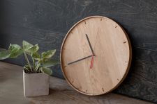 Wanduhr rund aus Holz WALL CLOCK von Rio Lindo