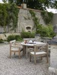 Zur DRACHMANN Serie von Skagerak gehören neben dem runden Gartentisch auch ein eckiger Gartentisch und passende Stühle  Skagerak - DRACHMANN TABLE Teakholz Gartentisch rund im dänischen Design