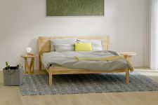 Das Designer Bett VILLA von vitamin design in der Variante Amerikanischer Nussbaum Designer Bett aus Holz Queen und King Size VILLA von vitamin design