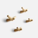 Dänische Design Wandhaken TAIL WING HOOK von WOUD aus Eichenholz in den Größen S und M TAIL WING HOOK von WOUD - Design Wandhaken aus Holz in Eiche