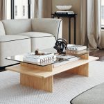 Beim Couchtisch PARALLEL COFFEE TABLE von WOUD trifft ein Gestell aus weiß pigmentierten, lackiertem Eichenfurnier auf eine Tischplatte aus gehärtetem Glas Parallel Coffee Table von Woud - Couchtisch aus Holz und Glas