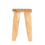 Seitenansicht des massiven Beistelltisches ELEPHANT aus natürlich gemasertem Teakholz von Jan Kurtz Jan Kurtz -. ELEPHANT eckiger Beistelltisch aus massivem Teakholz