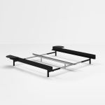 180 cm Ausziehbett aus pulverbeschichtetem Stahl in Black mit Nachhtischen - BED von MOEBE