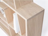 Detailansicht der modernen Konsole ISBOA aus Holz in Eiche von DRUGEOT MANUFACTURE mit natürlich schöner Maserung Detail der Konsole aus Holz in Eiche - ISBOA von DRUGEOT MANUFACTURE