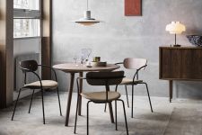 runder Design Tisch IN BETWEEN SK3 von &tradition