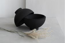 Ringschatulle aus Holz im dänischen Design von Kristina Dam - WOODEN SPHERE 