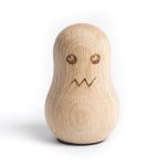 Deko Holzfigur GHOSTS in der kleinen Variante mit CRANKY CRACKHEAD Design von The Oak Men Deko Holzfigur in klein Version Cranky Crackhead - GHOSTS von The Oak Men