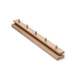 Hakenleiste CUTTER RACK aus Holz in Eiche natur von Skagerak mit 72 cm Länge und 5 Metallhaken Hakenleiste aus Holz in Eiche natur in 72 cm - CUTTER RACK von Skagerak
