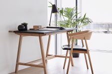 Schreibtisch aus Holz und Linoleum D1 Work Desk von Andersen Furniture