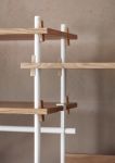 Detail Regal aus Holz - SHELVING SYSTEM von Moebe