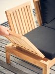 Mit nur wenigen Handgriffen lässt sich die Outdoor Lounge KORFU von Jan Kurtz umgestalten Outdoor Lounge Loungesofa aus Teakholz - KORFU LOUNGE von Jan Kurtz