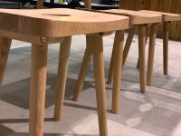 Hocker 5 in Eiche geölt UNA von vitamin design 