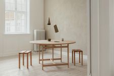 Esstisch rund aus Eiche - ROUND DINING TABLE von Moebe