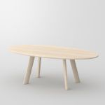 Ovaler Holztisch LARGUS OVAL von vitamin design in der Holzart Ahorn gekalkt ovaler Holztisch in Ahorn gekalkt - LARGUS OVAL von vitamin design