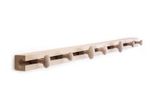 Kleiderhaken TRACK in der Ausführung Large (120 cm) in Eiche natur Design Kleiderhaken TRACK L - 120 cm - in Eiche natur von applicata