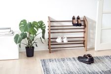 Roon & Rahn - MOODSTAND Holzregal Schuhablage