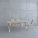 Brettstuhl in Eiche weiß geölt AETAS von vitamin design