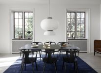 Design Esstisch 200x90 aus Holz in Eiche schwarz IN BETWEEN SK5 von &tradition