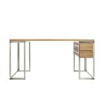 Den schlanken Stahlrahmen des Design SChreibtisches OUTLINE DESK von Kristina Dam ergänzen eine massive Eichenholzplatte und zwei Schufächer Schreibtisch im modernen Design aus rostfreiem Stahl Outline Desk von Kristina Dam