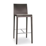 Barhocker YOUNG 426 mit Lehne von Pedrali aus Eichenholz Barhocker YOUNG 426 mit Lehne von Pedrali