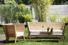 Der stilvolle Gartensessel WILLIAM von Jan Kurtz aus Teakholz Designer Gartenmöbel Gartensessel WILLIAM von Jan Kurtz Möbel