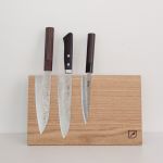 Mit dem Messerblock HOLD MY KNIFE TABLE von Rio Lindo sind Messer in der Küche schnell verwahrt und jederzeit griffbereit HOLD MY KNIFE TABLE von Rio Lindo - magnetischer Messerblock