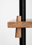 Moebe SHELVING SYSTEM - Holzkeil in Eiche geölt