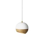 RAY PENDANT von Mater - Kleine weiße Kugelleuchte im minimalistischen Design
