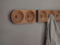 Wandhaken aus Eiche - Solid Hook von We Do Wood