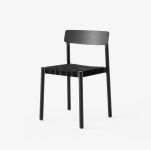 Holzstuhl BETTY TK1 von &tradition in Esche, schwarz lackiert mit gewebter Sitzfläche Holzstuhl BETTY TK1