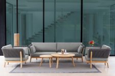 Einladende Outdoor Sitzgruppe mit den beiden MARCELLA NESTED COFFEE TABLE von Traditional Teak Outdoor Coffee Table aus Teak - MARCELLA NESTED COFFEE TABLE von Traditional Teak